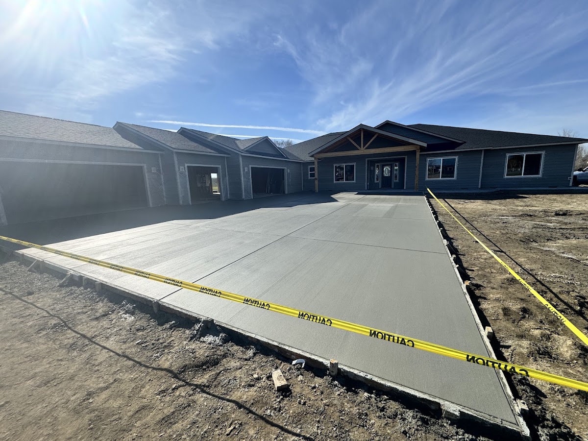 Freshly poured concrete driveway by Premier Concrete in the Yakima Valley